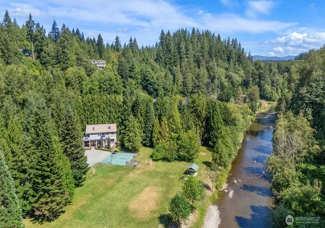 Photo 3 of Single family home for sale at 2109 Russell Rd, Snohomish, WA 98290 | MLS# NWM2562328 | Listing updated on 2026-09-25