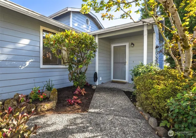 Photo 2 of Condo for sale at 25027 110th Place Se #17D, Kent, WA 98030 | MLS# NWM2562329 | Listing updated on 2026-09-30
