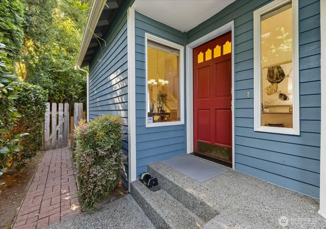 Photo 3 of Single family home for sale at 9009 45th Avenue Ne, Seattle, WA 98115 | MLS# NWM2562335 | Listing updated on 2026-09-21