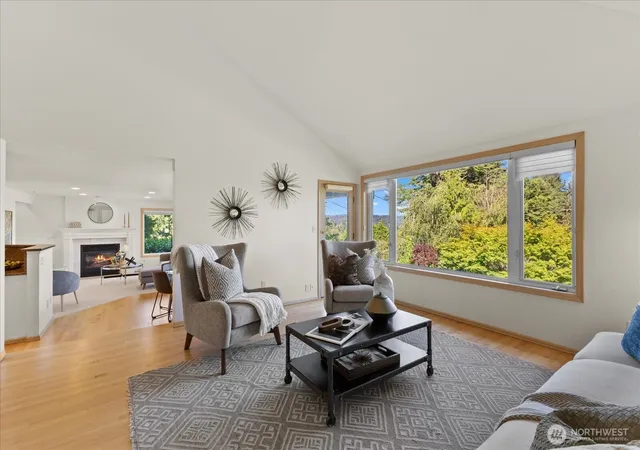 Photo 4 of Single family home for sale at 9009 45th Avenue NE, Seattle, WA 98115 | MLS# NWM2562335 | Listing updated on 2026-09-21