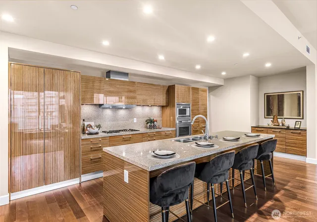 Photo 2 of Condo for sale at 1920 4th Avenue #2605, Seattle, WA 98101 | MLS# NWM2562339 | Listing updated on 2026-10-06