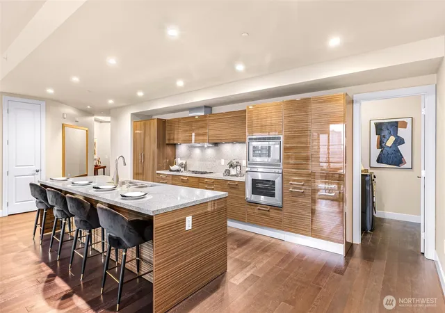 Photo 3 of Condo for sale at 1920 4th Avenue #2605, Seattle, WA 98101 | MLS# NWM2562339 | Listing updated on 2026-10-06