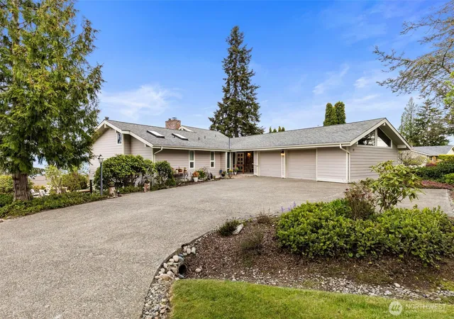Photo 3 of Sale Pending at 20 Jackson Ln, Port Ludlow, WA 98365 | MLS# NWM2562346 | Listing updated on 2026-09-25