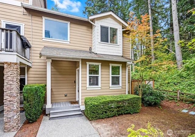 Photo 3 of Townhouse for sale at 21622 11th Court Se, Bothell, WA 98021 | MLS# NWM2562359 | Listing updated on 2026-09-29