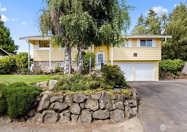 Photo 2 of Single family home for sale at 2308 126th Avenue Ct E, Edgewood, WA 98372 | MLS# NWM2562360 | Listing updated on 2026-10-08
