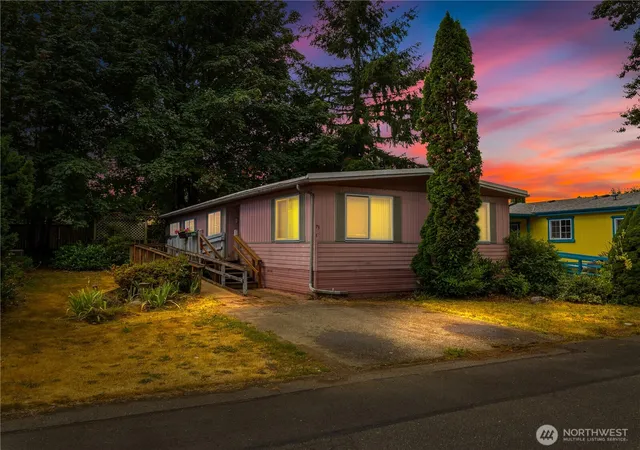 Photo 2 of Manufactured home for sale at 4401 37th Avenue Se #73, Lacey, WA 98503 | MLS# NWM2562365 | Listing updated on 2026-09-23