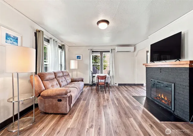 Photo 2 of Sale Pending at 540 21st Avenue, Longview, WA 98632 | MLS# NWM2562378 | Listing updated on 2026-09-25