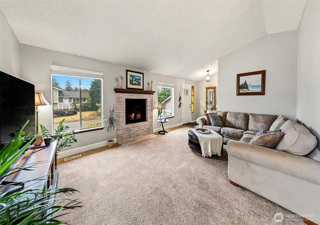 Photo 3 of Single family home for sale at 25846 185th Place Se, Covington, WA 98042 | MLS# NWM2562387 | Listing updated on 2026-10-01