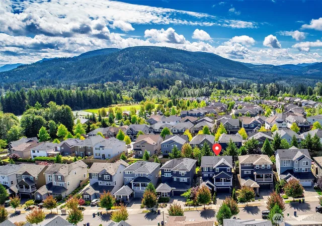 Photo 4 of Single family home for sale at 34125 SE Moses St, Snoqualmie, WA 98065 | MLS# NWM2562400 | Listing updated on 2026-10-02