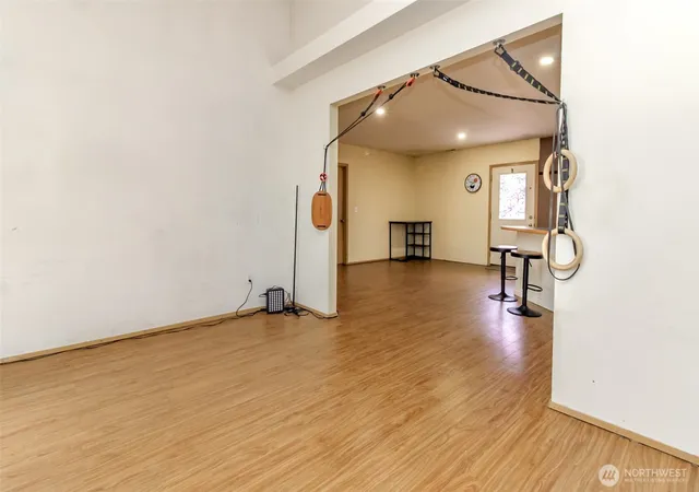 Photo 4 of Sale Pending at 9910 140th Street Ct E, Puyallup, WA 98373 | MLS# NWM2562416 | Listing updated on 2026-09-25
