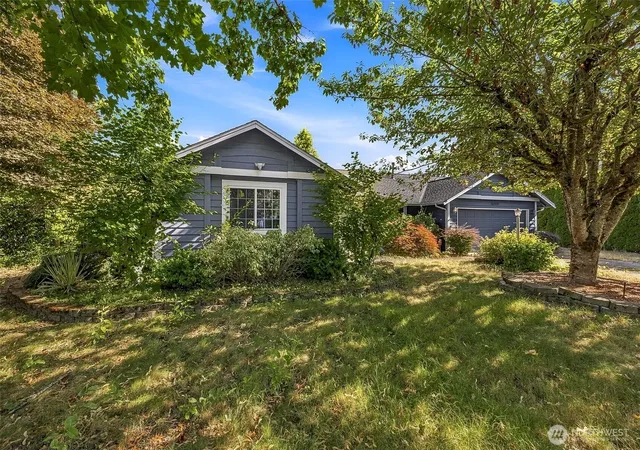 Photo 3 of Single family home for sale at 12401 133rd Street Ct E, Puyallup, WA 98374 | MLS# NWM2562437 | Listing updated on 2026-10-01
