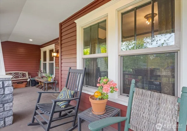 Photo 2 of Single family home for sale at 2400 H St, Vancouver, WA 98663 | MLS# NWM2562439 | Listing updated on 2026-09-23