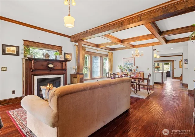 Photo 4 of Single family home for sale at 2400 H St, Vancouver, WA 98663 | MLS# NWM2562439 | Listing updated on 2026-09-23