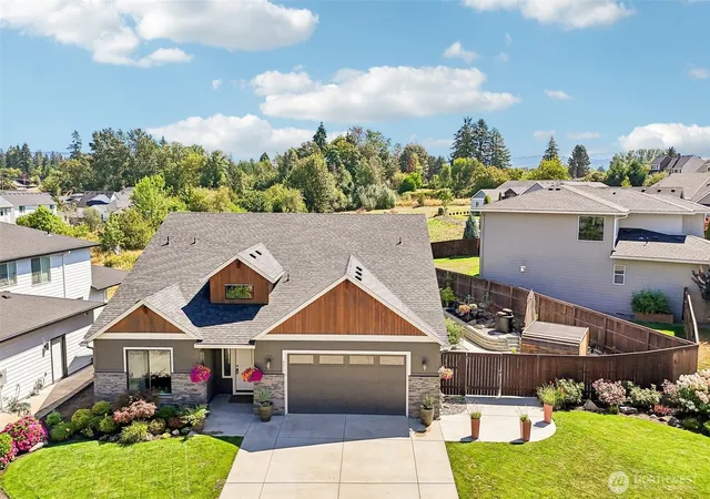 Single family home for sale at 4417 SE 17th Avenue, Brush Prairie, WA 98606 | MLS# NWM2562452