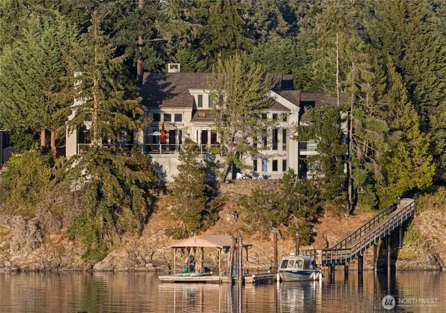 Photo 4 of Single family home for sale at 476 De Haro Ln, Friday Harbor, WA 98250 | MLS# NWM2562460 | Listing updated on 2026-09-23
