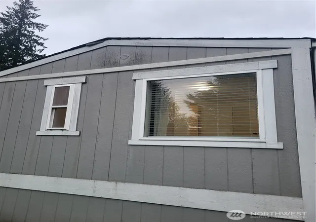 Photo 3 of Manufactured home for sale at 3333 228th Street Se #49, Bothell, WA 98021 | MLS# NWM2562478 | Listing updated on 2026-09-30
