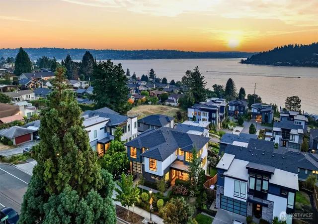 Photo 1 of Sale Pending at 3927 Park Ave N, Renton, WA 98056 | MLS# NWM2562488 | Listing updated on 2026-09-25