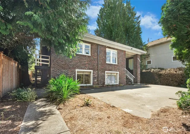 Photo 3 of Single family home for sale at 10124 3rd Avenue Nw, Seattle, WA 98177 | MLS# NWM2562498 | Listing updated on 2026-09-23