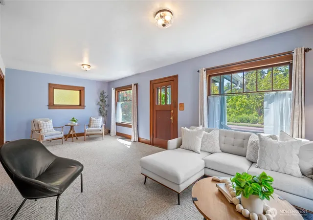 Photo 4 of Single family home for sale at 1140 Grant St, Bellingham, WA 98225 | MLS# NWM2562502 | Listing updated on 2026-10-01