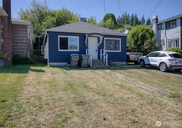 Photo 1 of Sale Pending at 1505 N B St, Aberdeen, WA 98520 | MLS# NWM2562517 | Listing updated on 2026-09-21