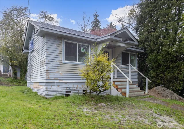 Photo 2 of Single family home for sale at 9617 15th Avenue Ne, Seattle, WA 98115 | MLS# NWM2562521 | Listing updated on 2026-09-23