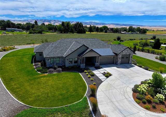 Photo 1 of Sale Pending at 3194 Sorrel Dr, Walla Walla, WA 99362 | MLS# NWM2562547 | Listing updated on 2026-08-20