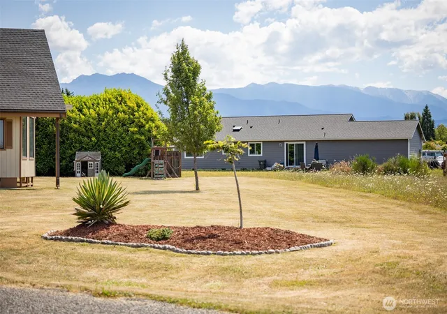 Photo 2 of Single family home for sale at 22 Agnew Pkwy, Port Angeles, WA 98362 | MLS# NWM2562557 | Listing updated on 2026-10-01