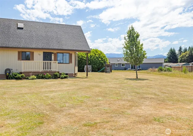 Photo 3 of Single family home for sale at 22 Agnew Pkwy, Port Angeles, WA 98362 | MLS# NWM2562557 | Listing updated on 2026-10-01