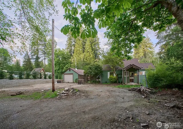 Photo 2 of Single family home for sale at 21005 55th Avenue Se, Woodinville, WA 98072 | MLS# NWM2562584 | Listing updated on 2026-09-23