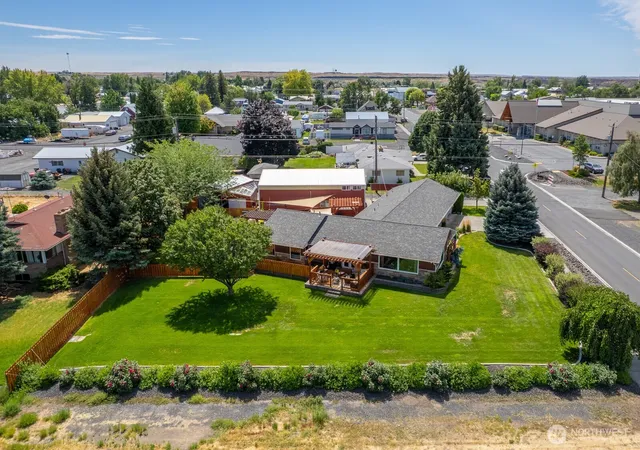 Photo 3 of Single family home for sale at 416 N 4 Street, Coulee City, WA 99115 | MLS# NWM2562589 | Listing updated on 2026-09-23