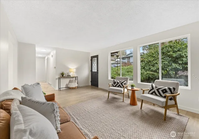 Photo 3 of Single family home for sale at 34515 25th Avenue SW, Federal Way, WA 98023 | MLS# NWM2562592 | Listing updated on 2026-10-02