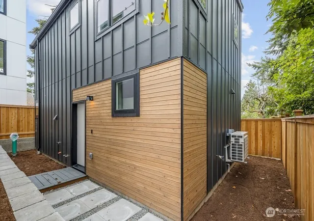 Photo 1 of Single family home for sale at 1214 Ne 100th Street, Seattle, WA 98125 | MLS# NWM2562605 | Listing updated on 2026-09-25