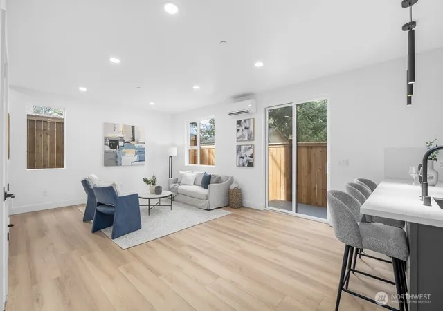 Photo 4 of Single family home for sale at 1214 NE 100th Street, Seattle, WA 98125 | MLS# NWM2562605 | Listing updated on 2026-09-25
