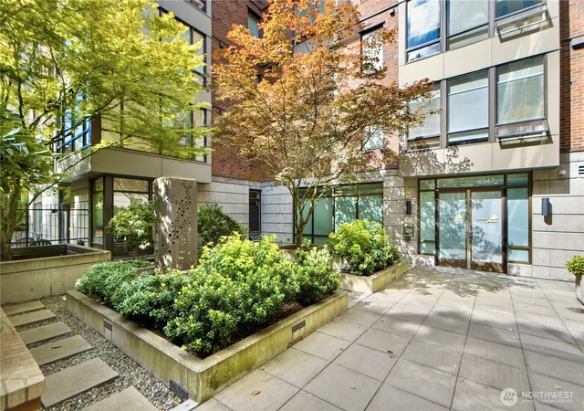Photo 3 of Condo for sale at 4547 8th Avenue Ne #311, Seattle, WA 98105 | MLS# NWM2562612 | Listing updated on 2026-09-23