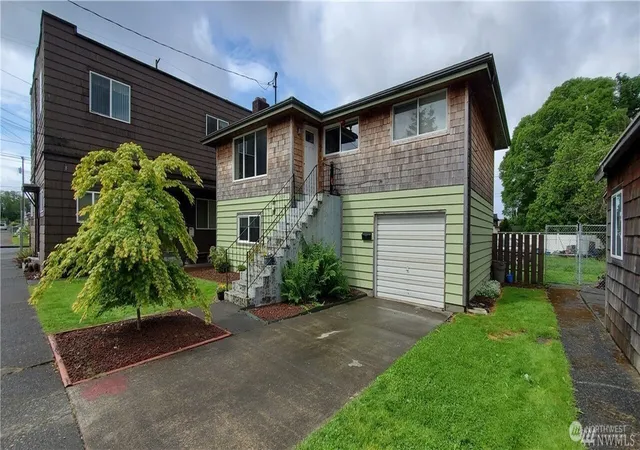 Photo 1 of Multi family home for sale at 520 28th Street, Hoquiam, WA 98550 | MLS# NWM2562616 | Listing updated on 2026-09-23