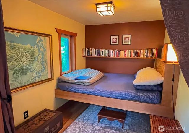 Photo 4 of Single family home for sale at 423 Lords Lake Loop, Quilcene, WA 98376 | MLS# NWM2562627 | Listing updated on 2026-09-23