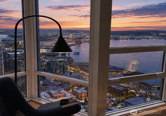 Photo 2 of Condo for sale at 121 Stewart St #3703, Seattle, WA 98101 | MLS# NWM2562629 | Listing updated on 2026-09-27