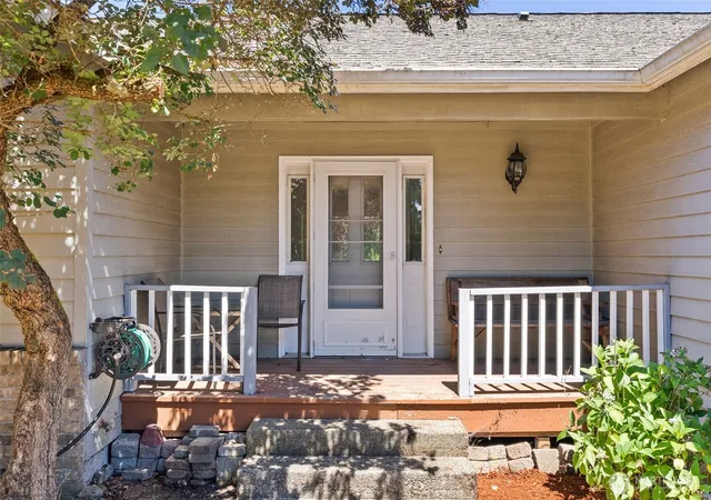 Photo 2 of Single family home for sale at 18303 Ivan St Sw, Rochester, WA 98579 | MLS# NWM2562637 | Listing updated on 2026-09-23