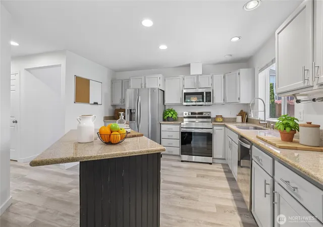 Photo 4 of Single family home for sale at 8139 4th Avenue SW, Seattle, WA 98106 | MLS# NWM2562644 | Listing updated on 2026-09-28