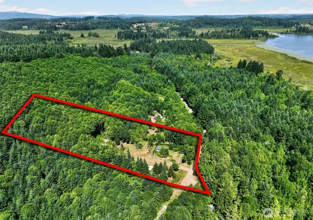 Photo 1 of Land for sale at 0 Xxx W Shore Rd, Castle Rock, WA 98611 | MLS# NWM2562683 | Listing updated on 2026-09-23