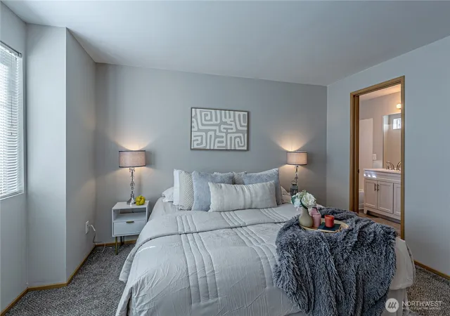 Photo 3 of Sale Pending at 5626 S 231st Place #8-4, Kent, WA 98032 | MLS# NWM2562684 | Listing updated on 2026-10-01