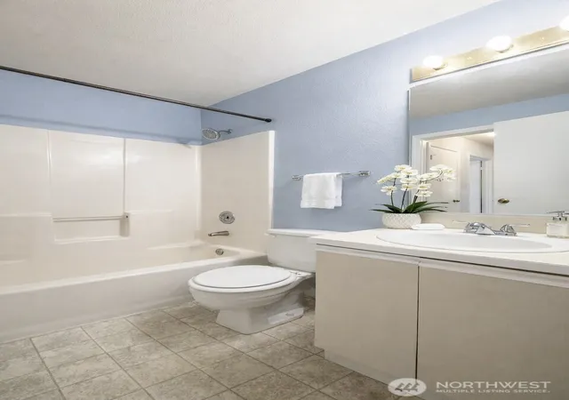 Photo 4 of Condo for sale at 12026 15th Avenue NE #304, Seattle, WA 98125 | MLS# NWM2562722 | Listing updated on 2026-09-23