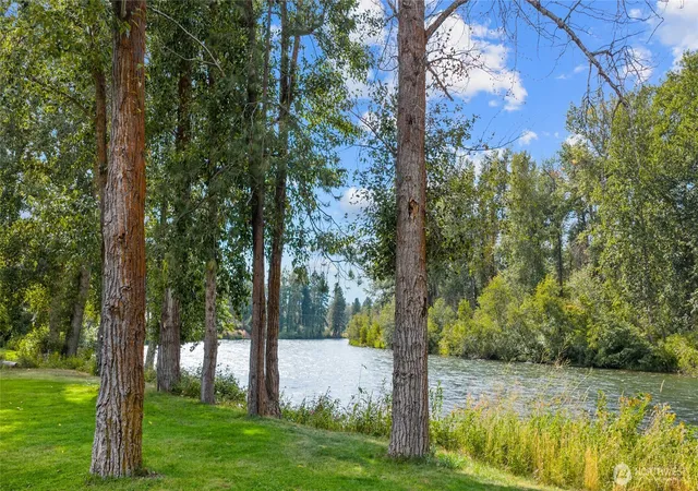Photo 1 of Single family home for sale at 971 Mcdonald Rd, Cle Elum, WA 98922 | MLS# NWM2562739 | Listing updated on 2026-09-23