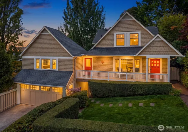 Photo 3 of Single family home for sale at 708 W Prospect St, Seattle, WA 98119 | MLS# NWM2562743 | Listing updated on 2026-10-01