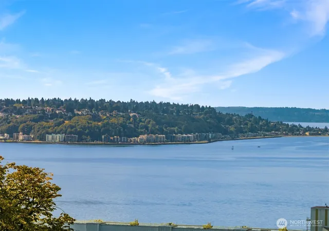 Photo 4 of Single family home for sale at 708 W Prospect St, Seattle, WA 98119 | MLS# NWM2562743 | Listing updated on 2026-10-01