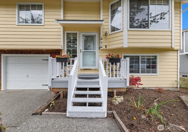 Photo 3 of Single family home for sale at 414 97th Avenue SE, Lake Stevens, WA 98258 | MLS# NWM2562745 | Listing updated on 2026-10-09