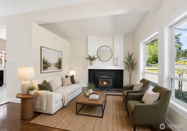 Photo 4 of Single family home for sale at 18625 SE 213th Street, Renton, WA 98058 | MLS# NWM2562747 | Listing updated on 2026-09-25