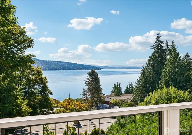 Photo 4 of Sale Pending at 3736 NE 153rd Street, Lake Forest Park, WA 98155 | MLS# NWM2562748 | Listing updated on 2026-09-25
