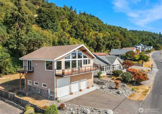 Photo 3 of Single family home for sale at 25931 75th Avenue SW, Vashon, WA 98070 | MLS# NWM2562750 | Listing updated on 2026-09-23