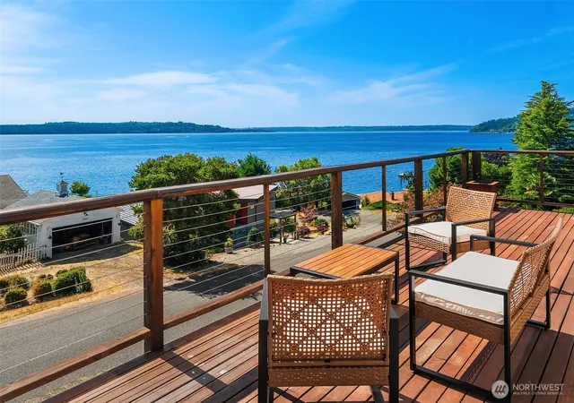 Photo 4 of Single family home for sale at 25931 75th Avenue SW, Vashon, WA 98070 | MLS# NWM2562750 | Listing updated on 2026-09-23